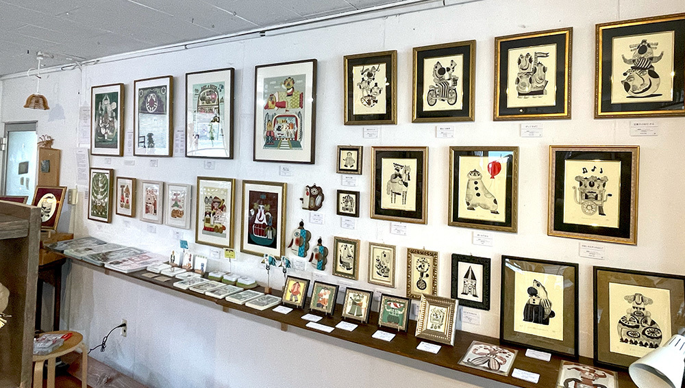 イラストレーターStudioCUBE. 日本地図 都道府県の観光地や名産品のイラスト制作